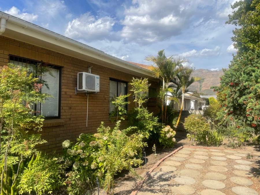 5 Bedroom Property for Sale in Porterville Western Cape